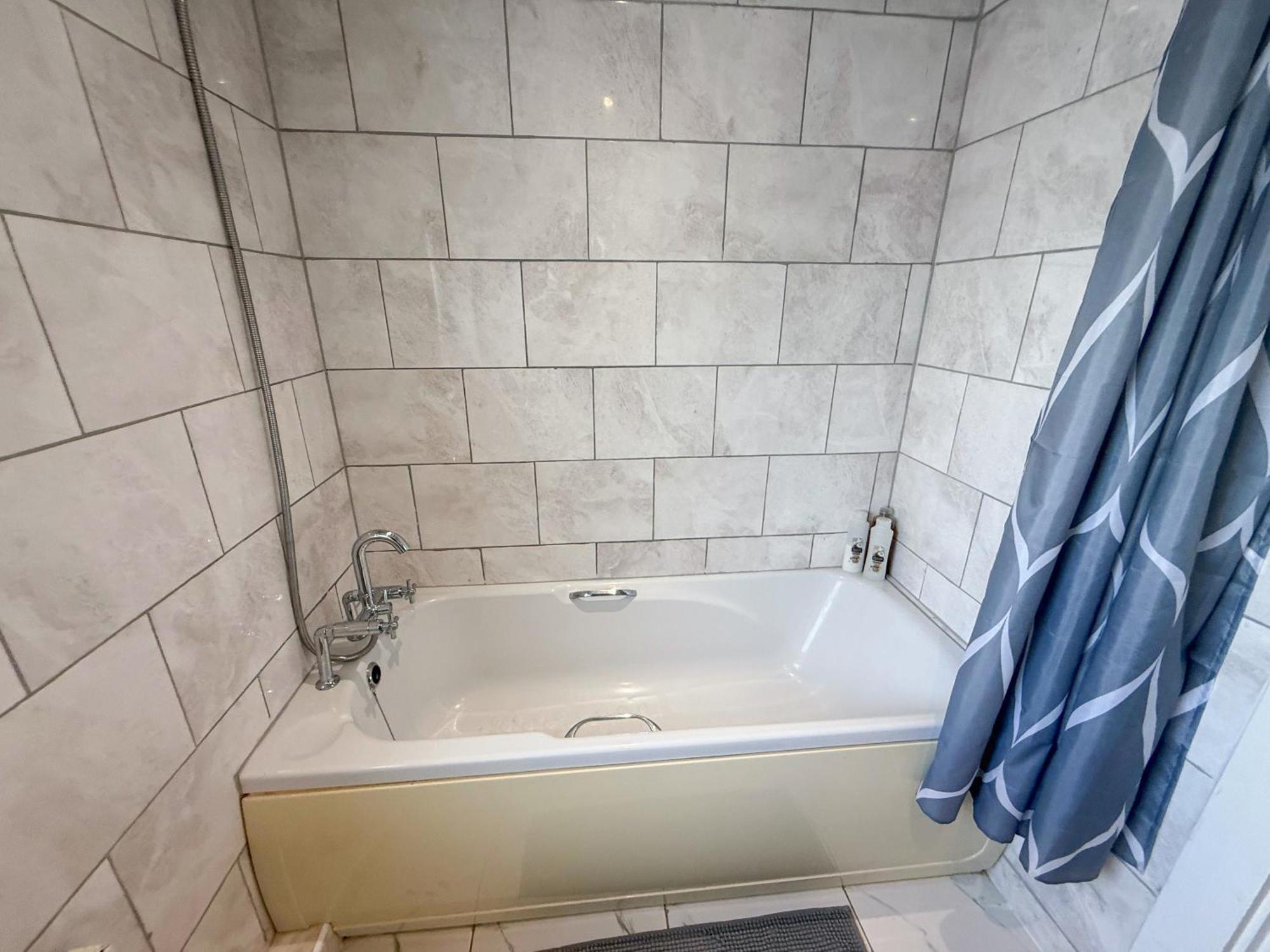 Apartment Stunning 1-bedroom Flat In Canary Wharf Free Parking Near Museum *